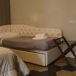 Residenza Imperiale بيت ضيافة 2*