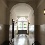 بيت ضيافة Residenza Imperiale 2*