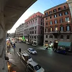 بيت ضيافة Residenza Imperiale 2*